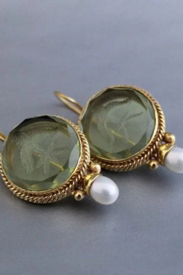 Brincos Antigos Redondos de Pérola com Pedra Verde | Ouro Branco