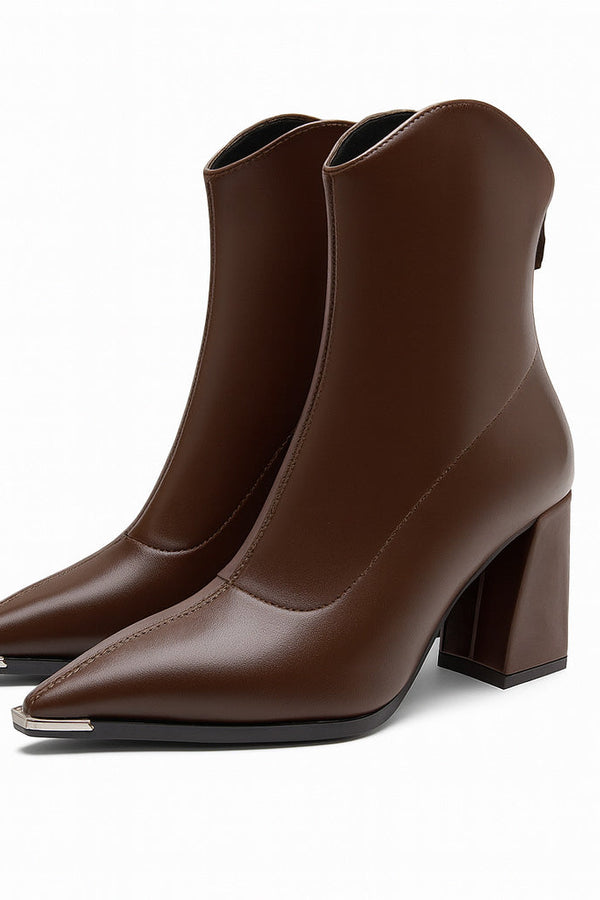 Celeste | Bota com bico cromado