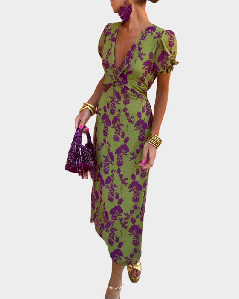 Vestido Feminino com Flor