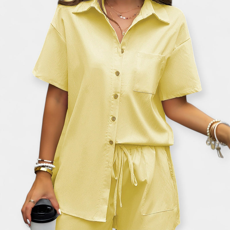 Conjunto confortável com camisa e shorts