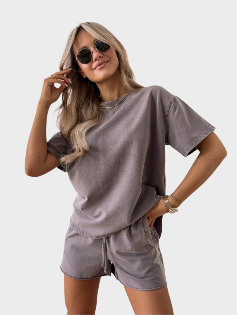 Conjunto Casual com Camiseta e Calça Jogger