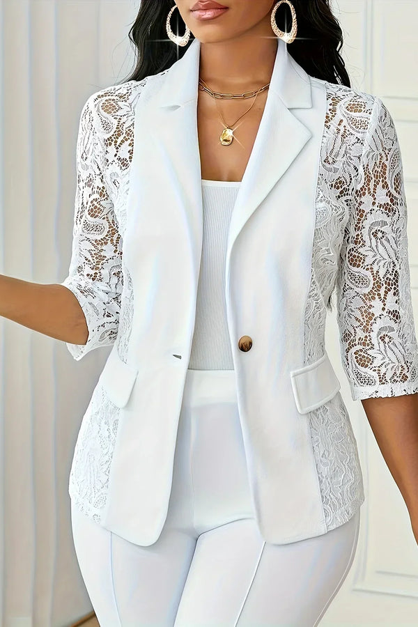 Layla™ - Blazer de Renda Contrastante