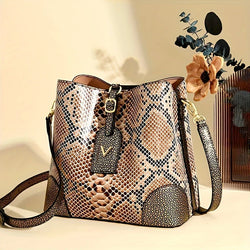 Addison™ - Bolsa Elegante com Estampa de Cobra
