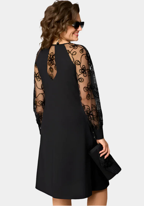 Vestido com mangas de renda macia