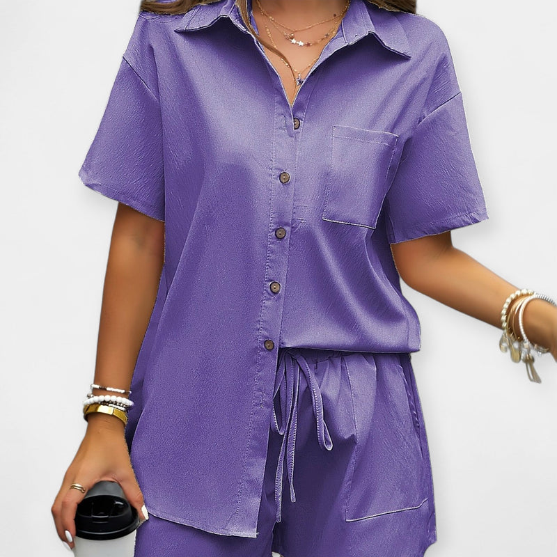Conjunto confortável com camisa e shorts