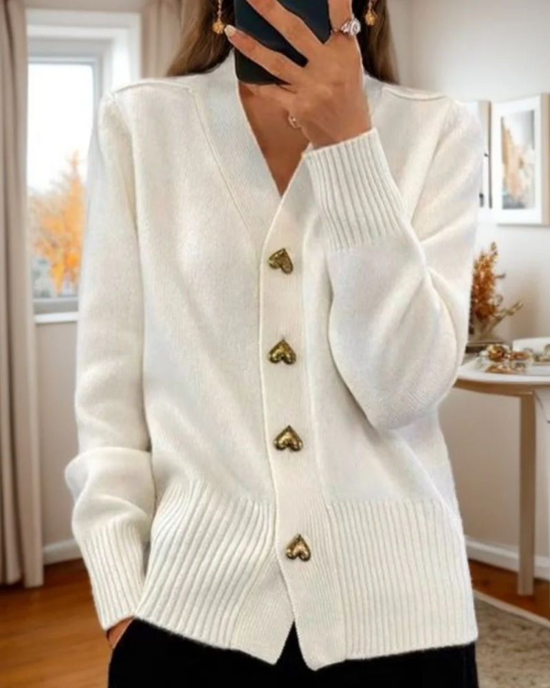 Chasie | Cardigã Elegante com Botão de Coração