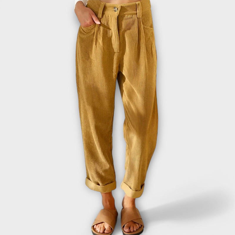 Jeans modernos com cadarços contemporâneos