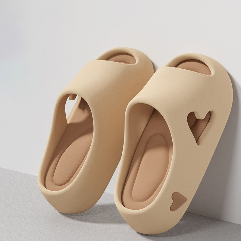 Ellery | Chinelo Fofo de Coração