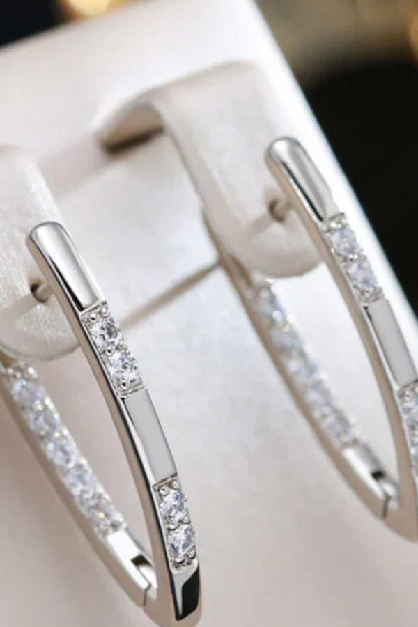 BRINCOS ELEGANTES DE ZIRCÔNIA EM OURO