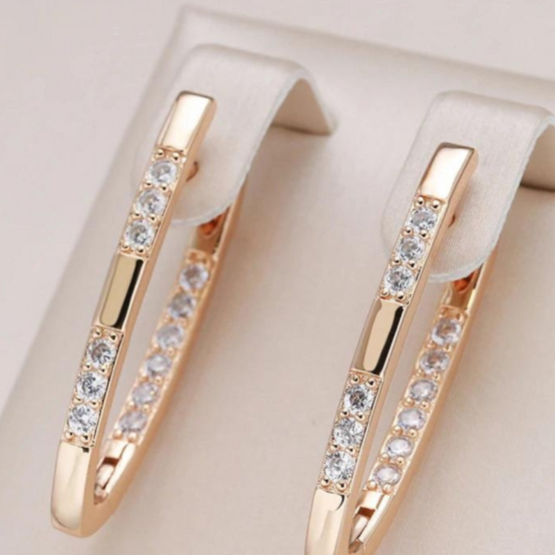 BRINCOS ELEGANTES DE ZIRCÔNIA EM OURO