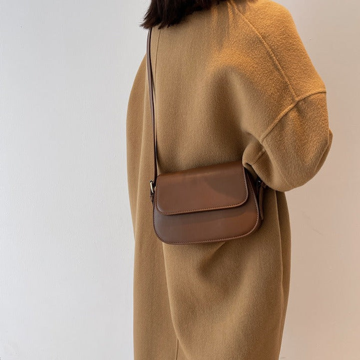 Avery™ Bolsa Clássica Saddle | Bolsa Transversal