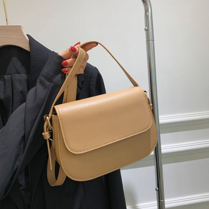 Avery™ Bolsa Clássica Saddle | Bolsa Transversal