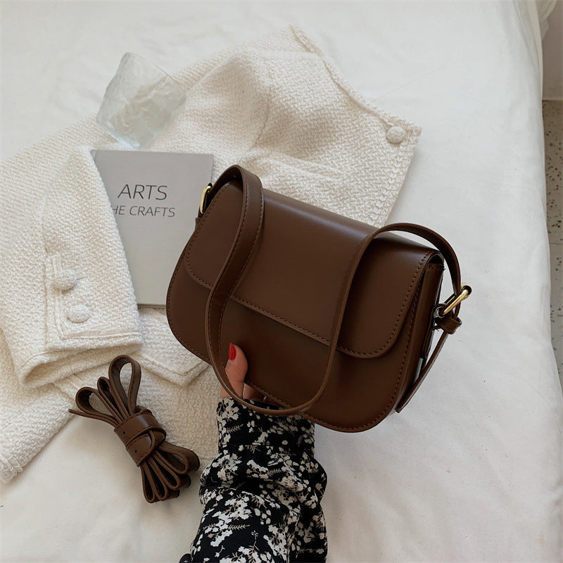 Avery™ Bolsa Clássica Saddle | Bolsa Transversal