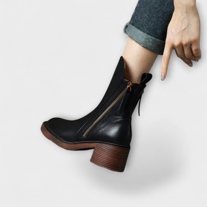 Milana - Botas de Couro com Salto Médio