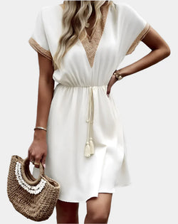Vestido Boho Romântico com Cinto e Decote em V