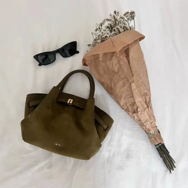 Riley™ - Bolsa Pequena de Couro Camurça para Axila