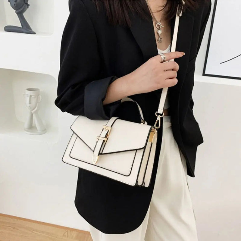 Zoe™ - Bolsa Clássica de Ombro com Detalhes Feitos à Mão