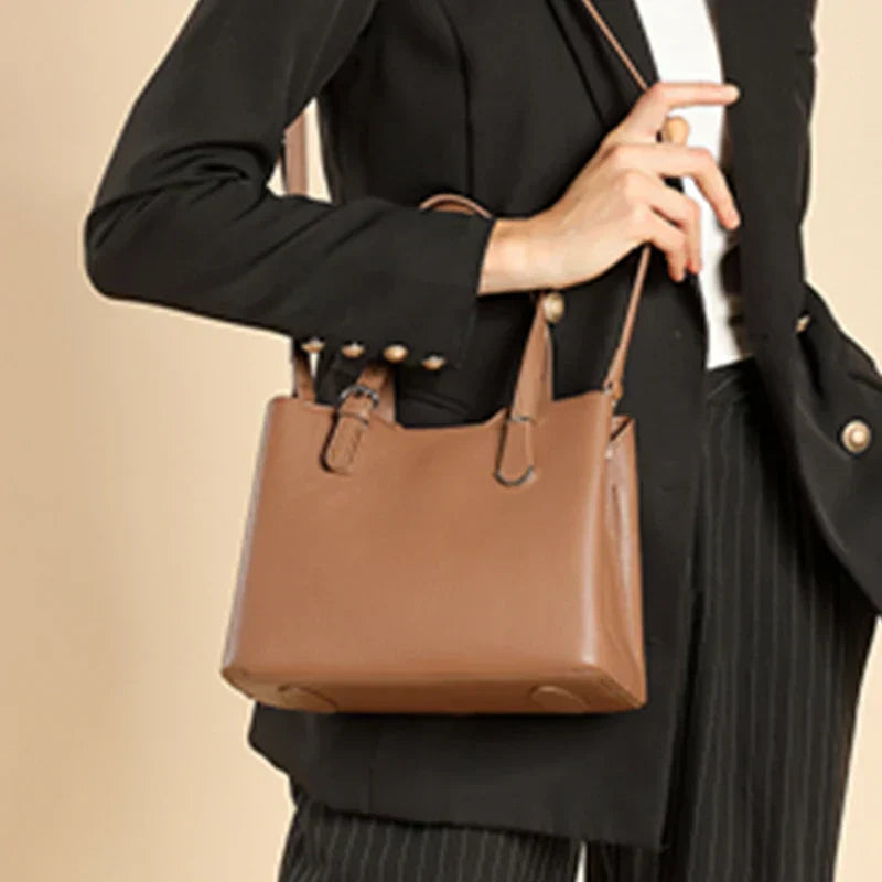 Aria™ - Bolsa de Ombro de Couro Bovino Genuíno com 3 Camadas
