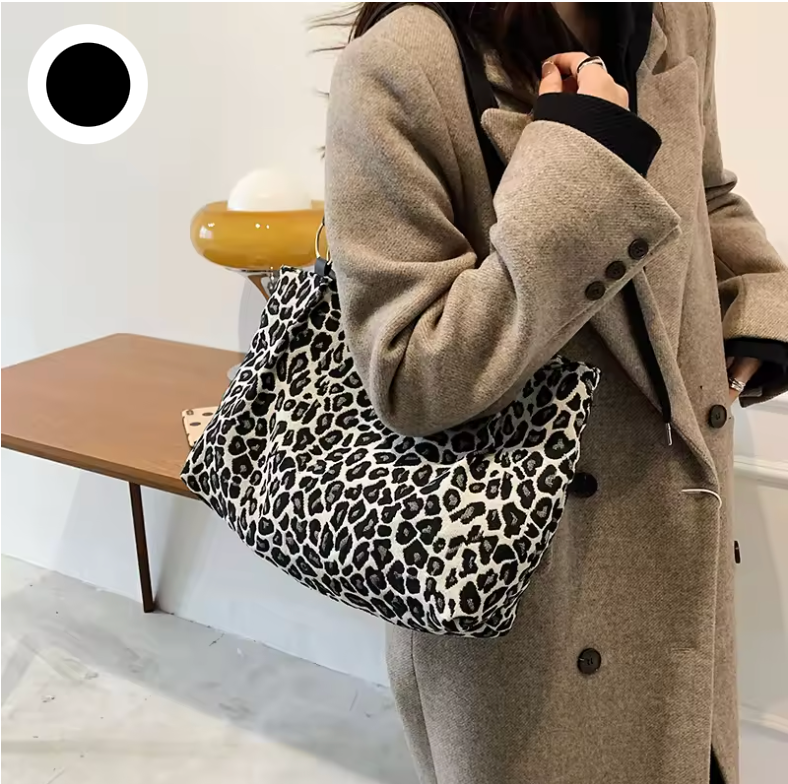 Olivia™ - Bolsa de Lona com Detalhes Feitos à Mão