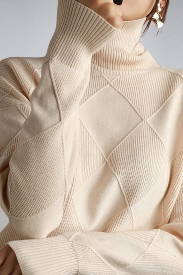 Bella - Suéter aconchegante de gola alta