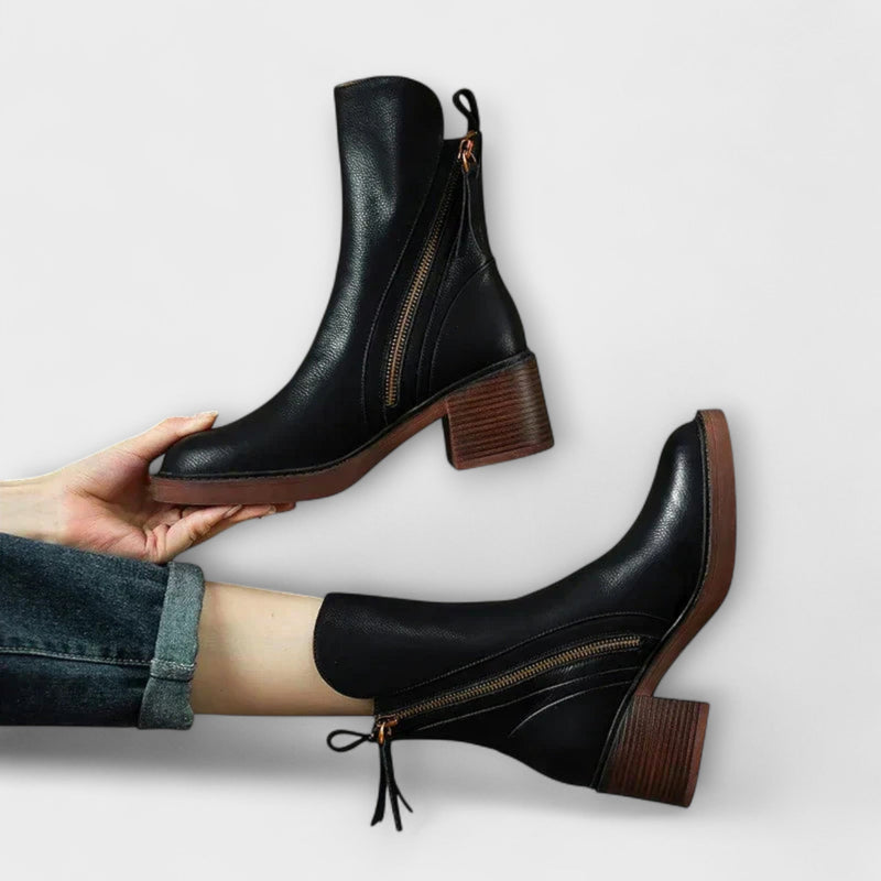 Milana - Botas de Couro com Salto Médio