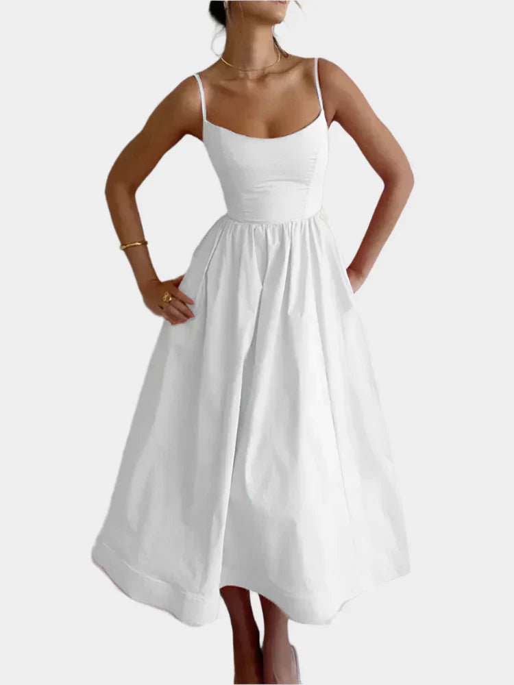 Vestido com faixa larga e macia de cetim