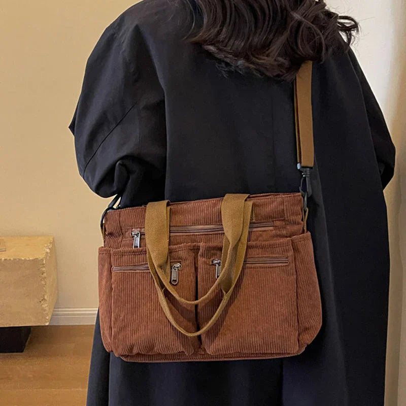 Lina™ - Bolsa com Cordão e Detalhes Feitos à Mão