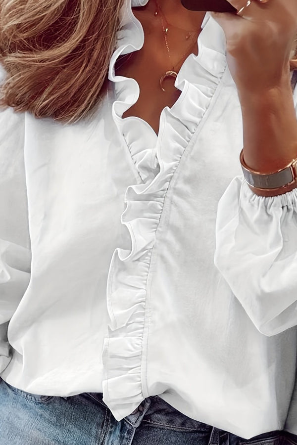 Cordelia | Blusa com Decote em V e Babados