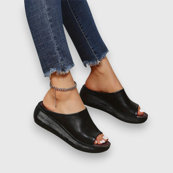 Sandálias de Textura Macia