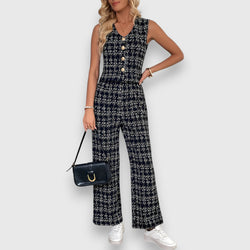 Conjunto de duas peças com decote em V e calças combinando