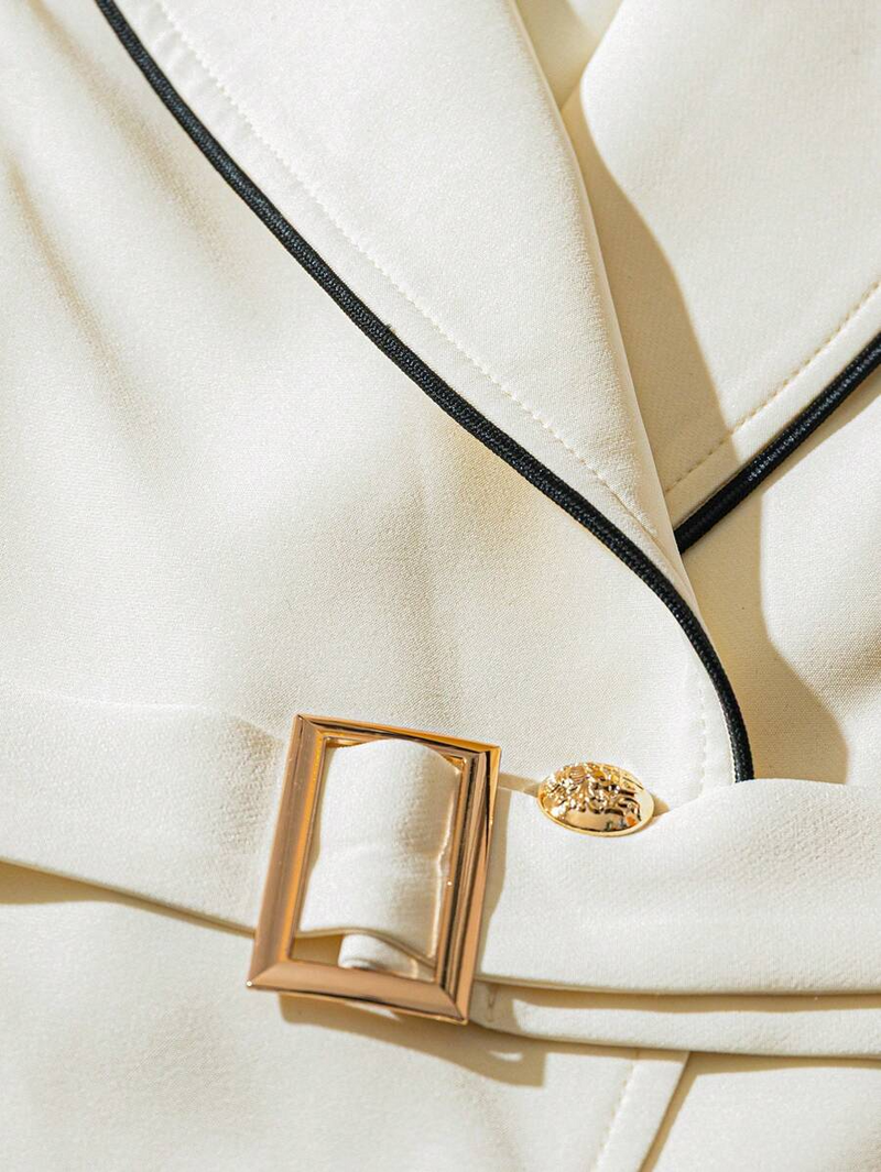 Sophia™ - Colete Elegante com Cinto