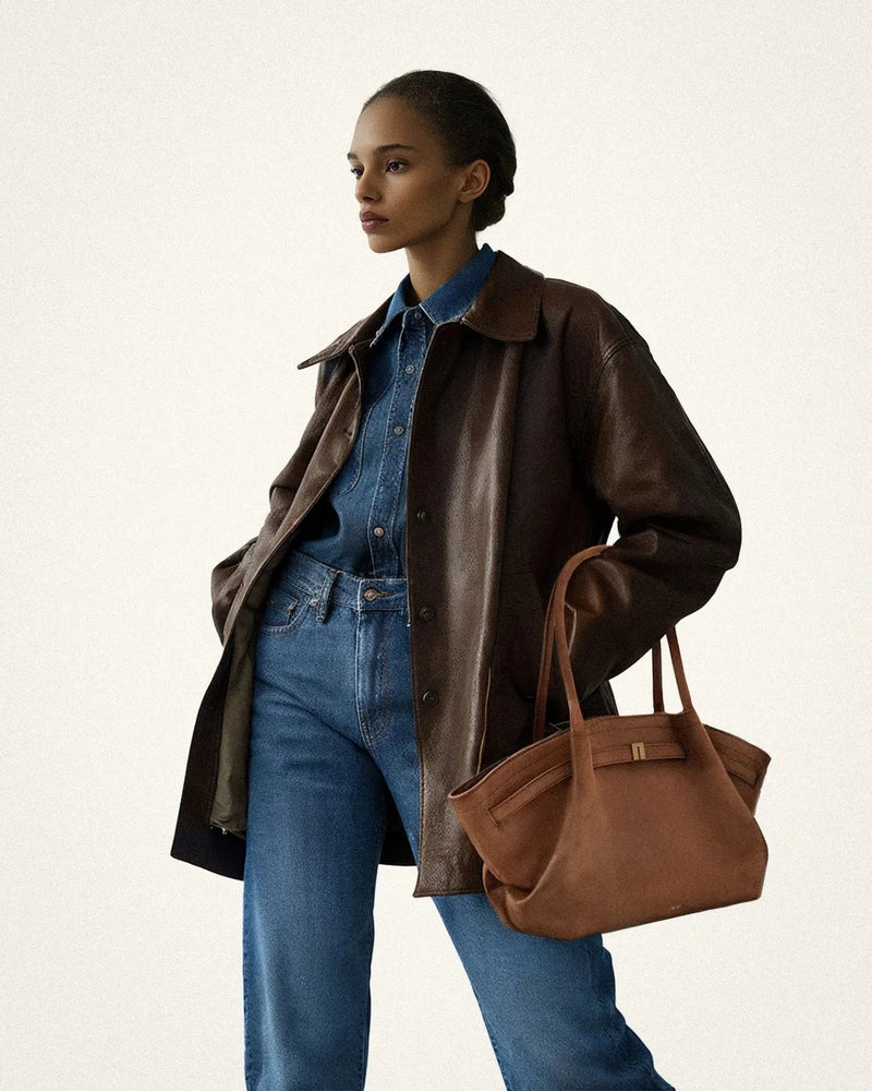 Riley™ - Bolsa Pequena de Couro Camurça para Axila