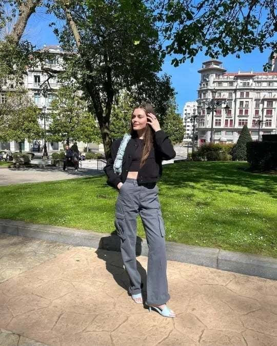 JADWIGA – CALÇA CARGO FEMININA AJUSTÁVEL