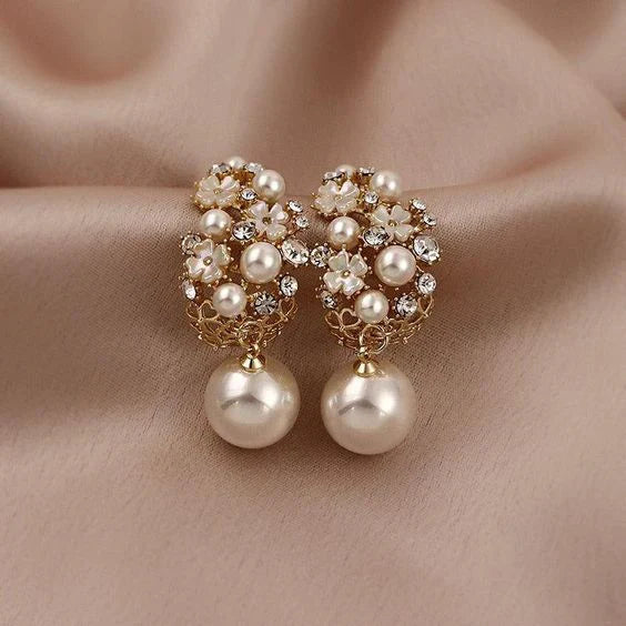 Brincos Elegantes de Pérola com Flor | Ouro