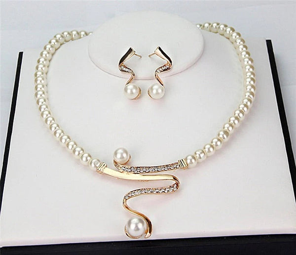 Aya™ | Conjunto de Colar e Brincos