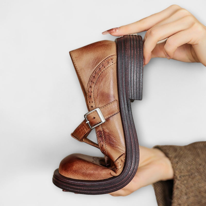 Elegantes Mary Janes de Couro